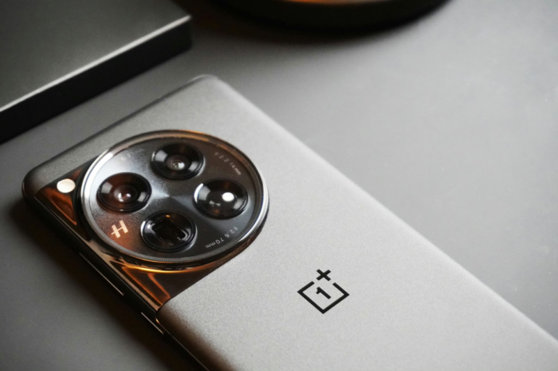 OnePlus 12